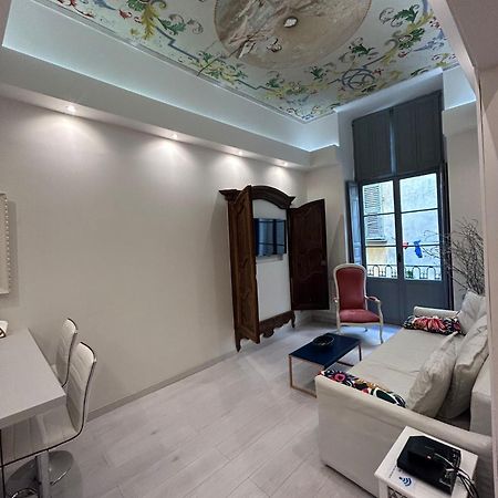 Luxury Apartment In The Heart Of Old Town Nice. 외부 사진