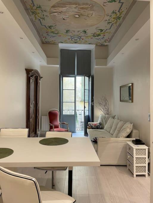 Luxury Apartment In The Heart Of Old Town Nice. 외부 사진