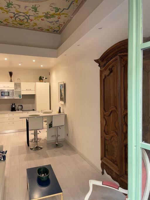 Luxury Apartment In The Heart Of Old Town Nice. 외부 사진