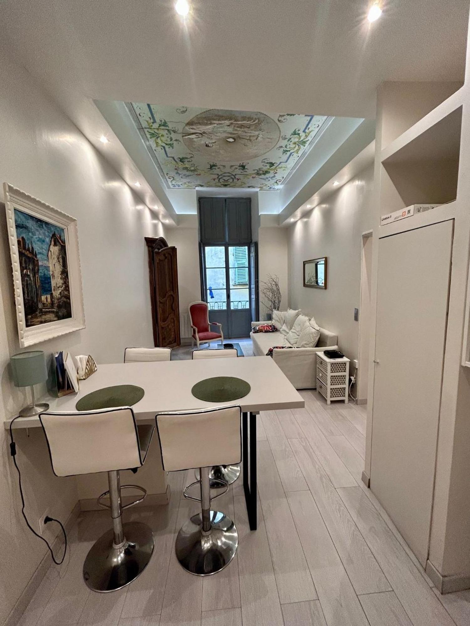 Luxury Apartment In The Heart Of Old Town Nice. 외부 사진
